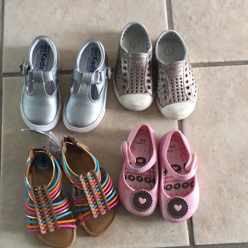 Toddler girl size 6 shoes